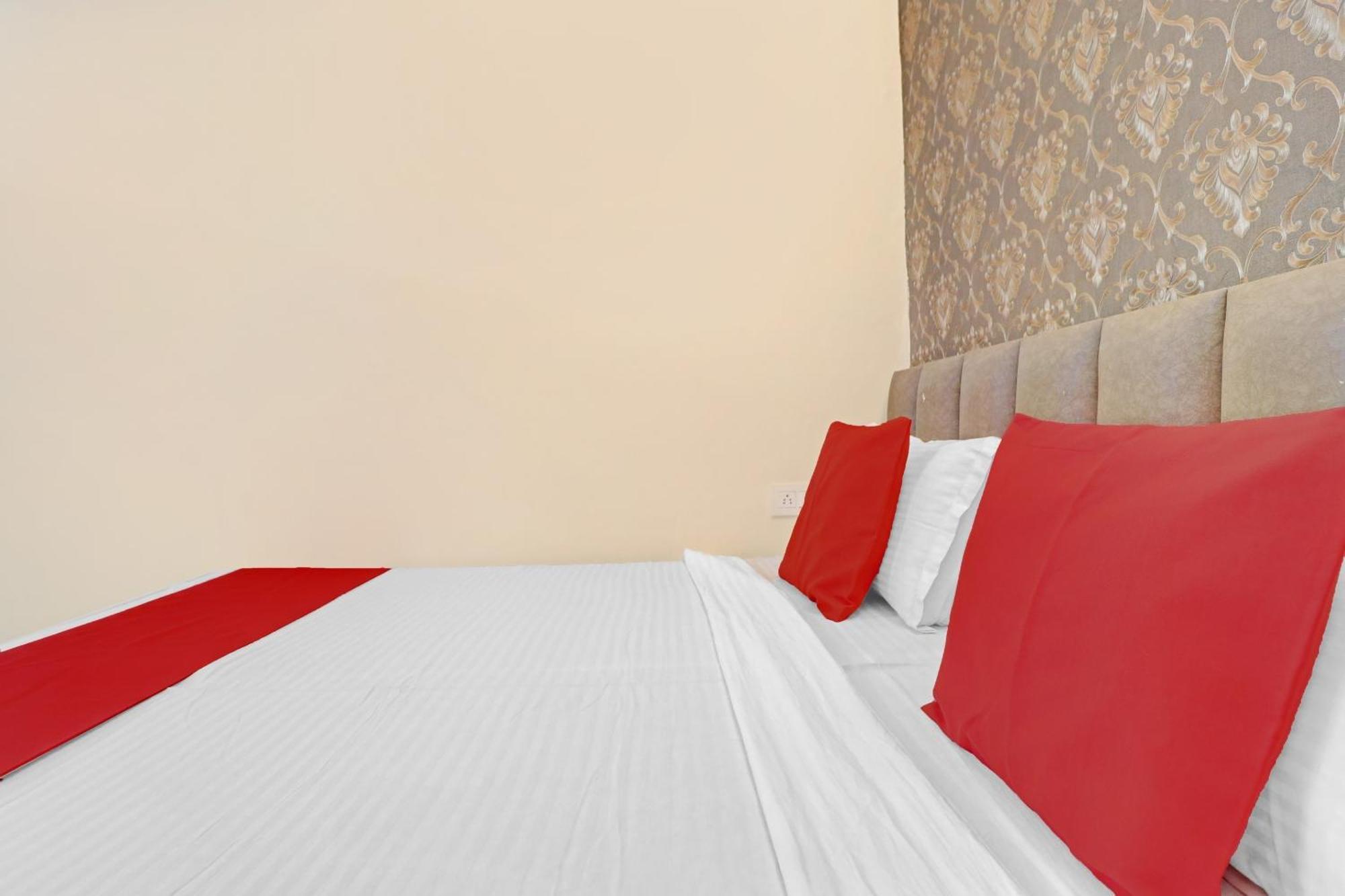 Hotel O Sky View Ludhiana Eksteriør bilde